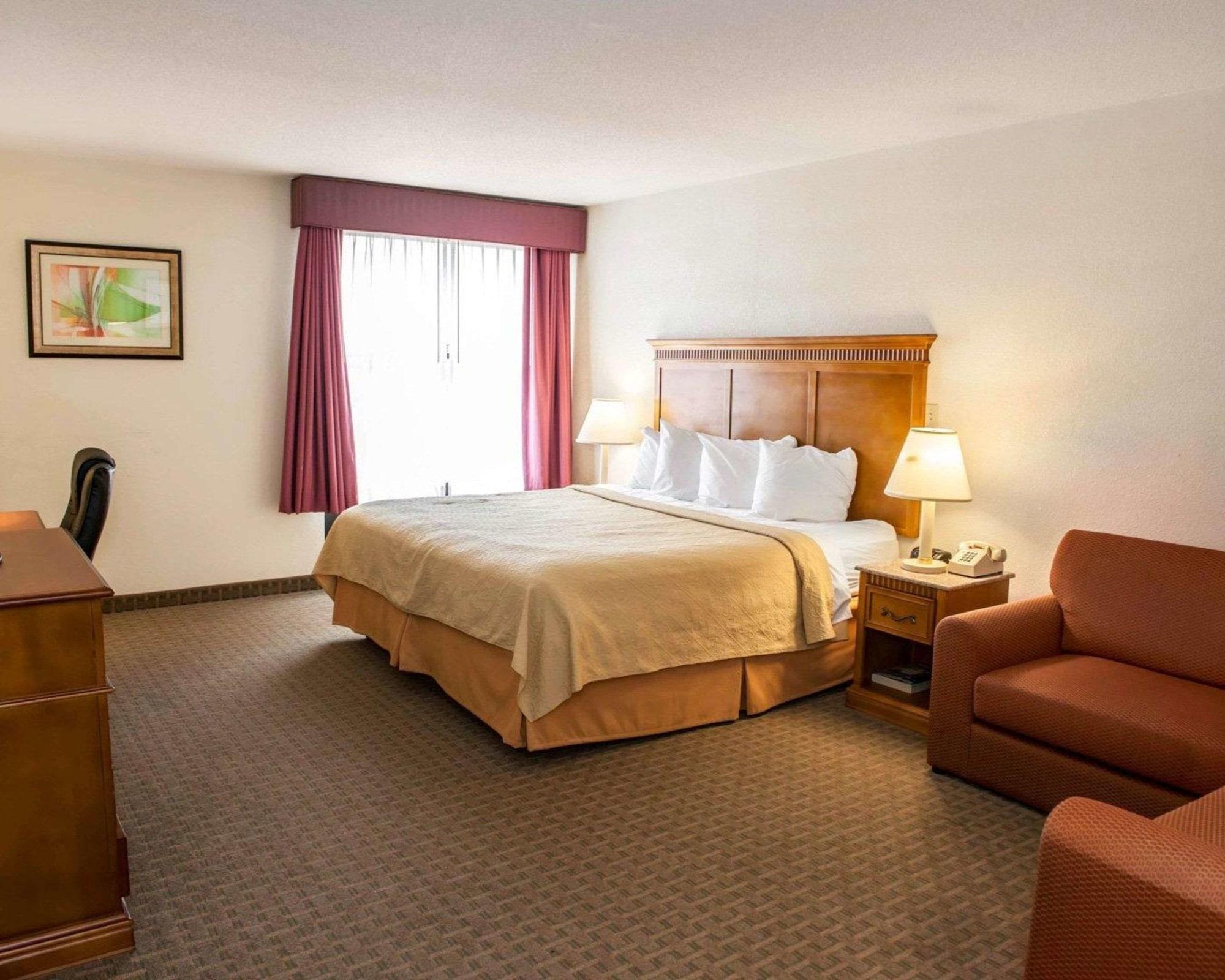 Quality Inn And Suites Indianapolis Exteriör bild